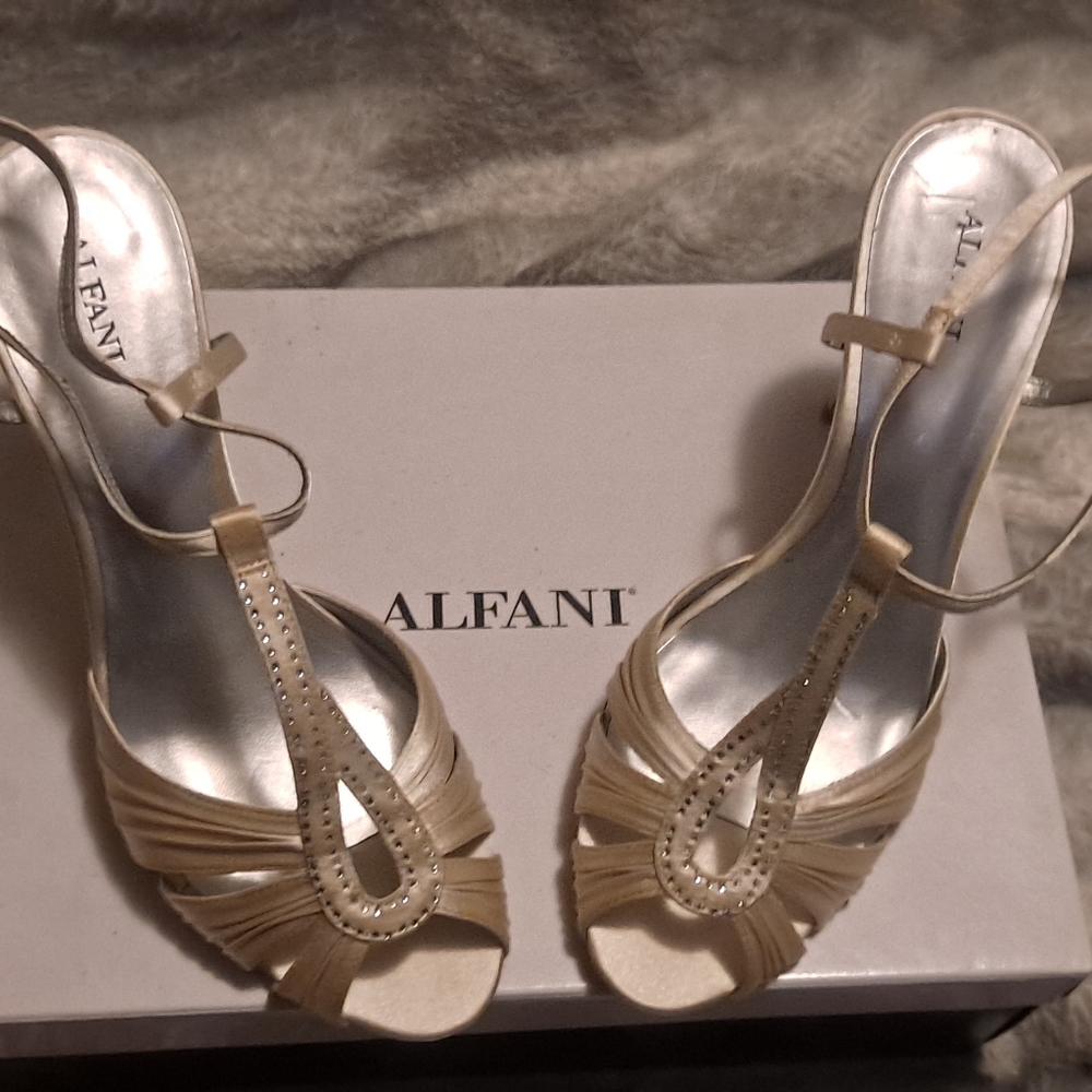 Alfani Kristachm, size 8.5, Champagne colored, dress sandals.